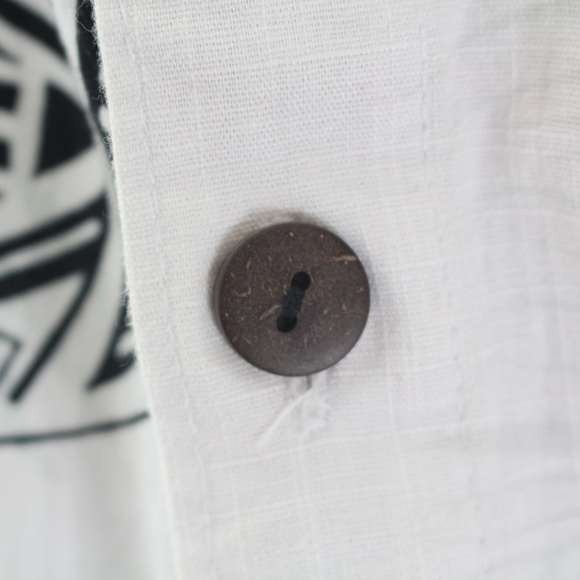 TAPA Tribal Print Hawaiian Shirt - Picture 5 of 5